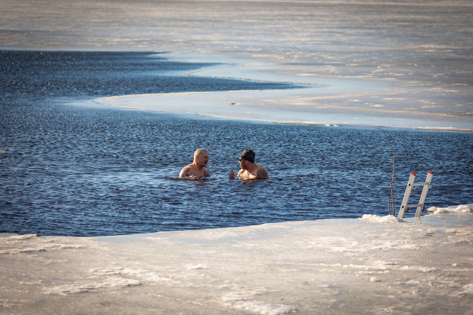 Ice Baths for BJJ: When Cold Water Helps Recovery and When It Hurts