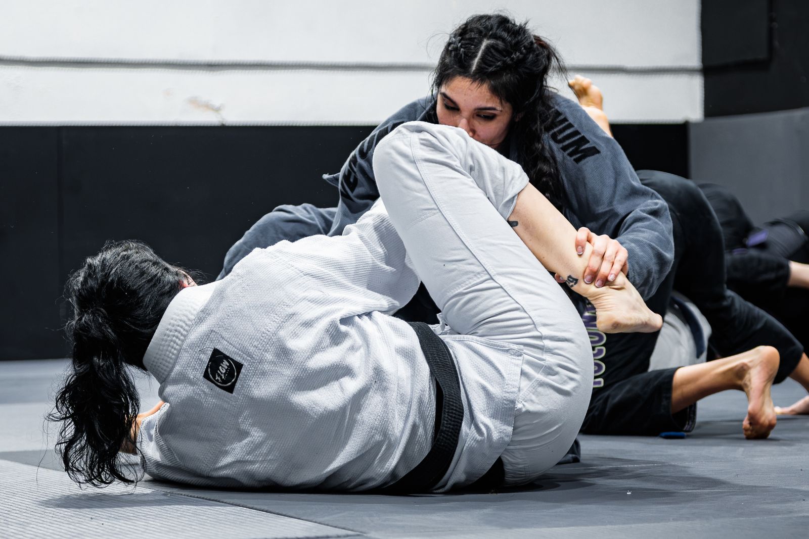 Finger Pain from BJJ: How to Save Your Grips and Keep Rolling