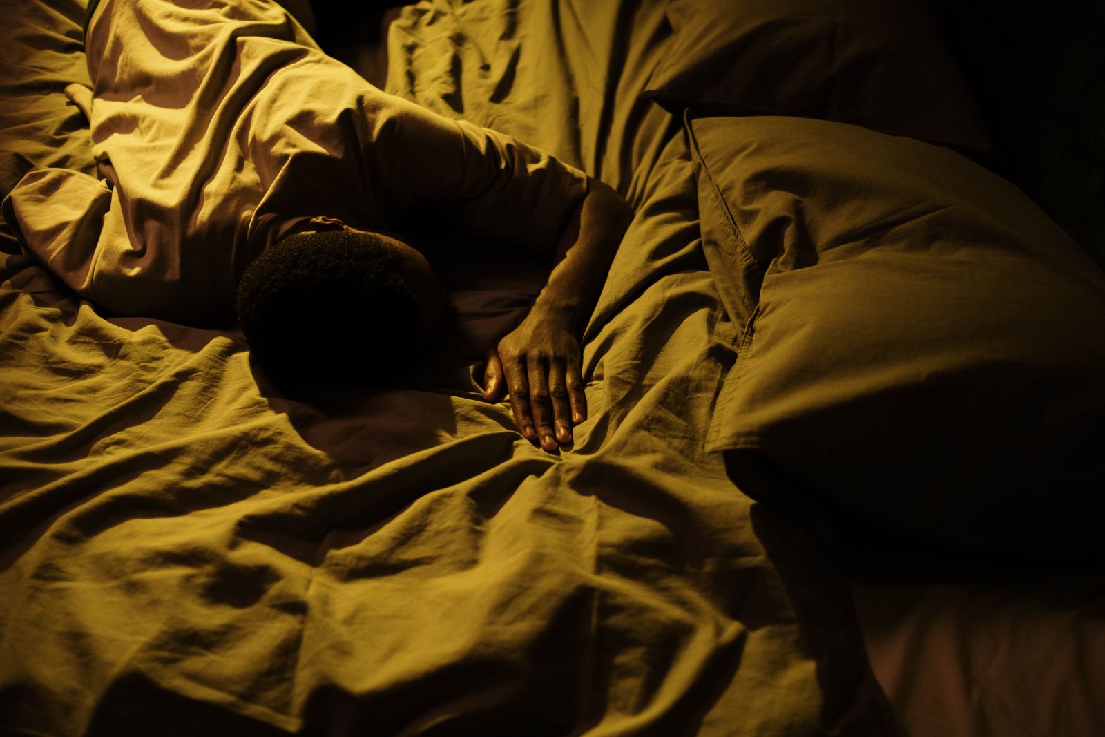 Creatine and Sleep: What Short Nights Cost You and How Creatine Helps